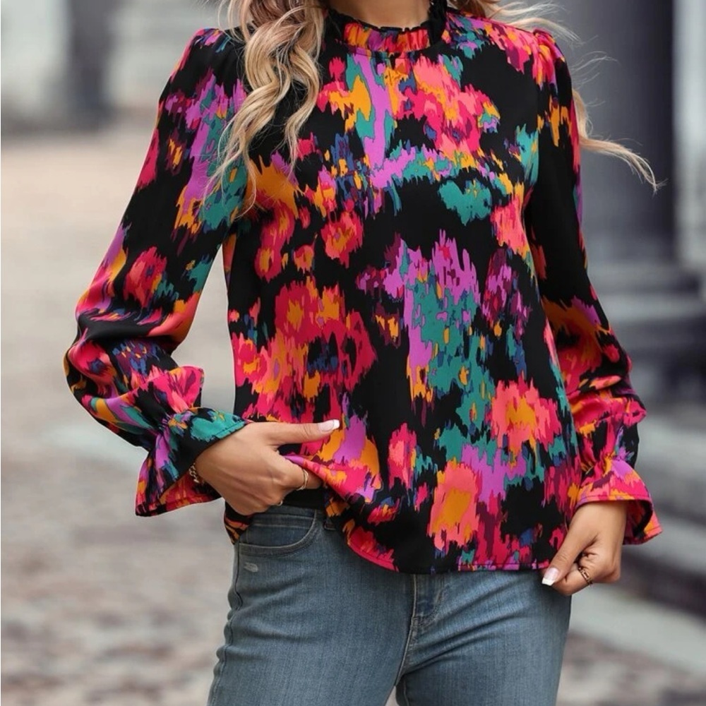 New floral print long sleeve top